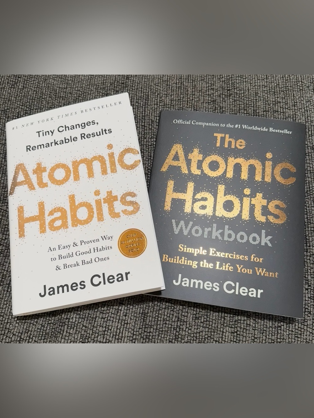 Atomic Habits + Workbook Set - White & Gray